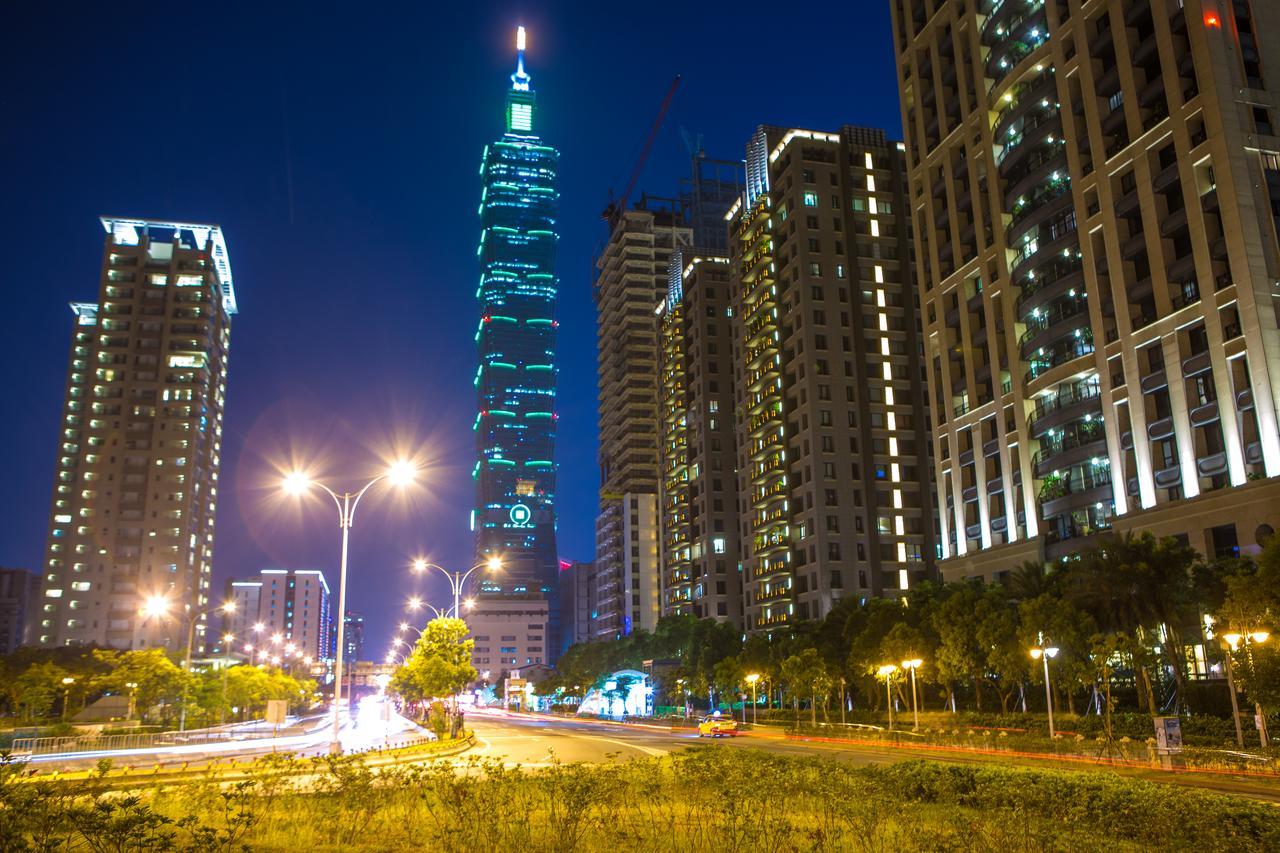Place‧X Hotel Taipei Bagian luar foto