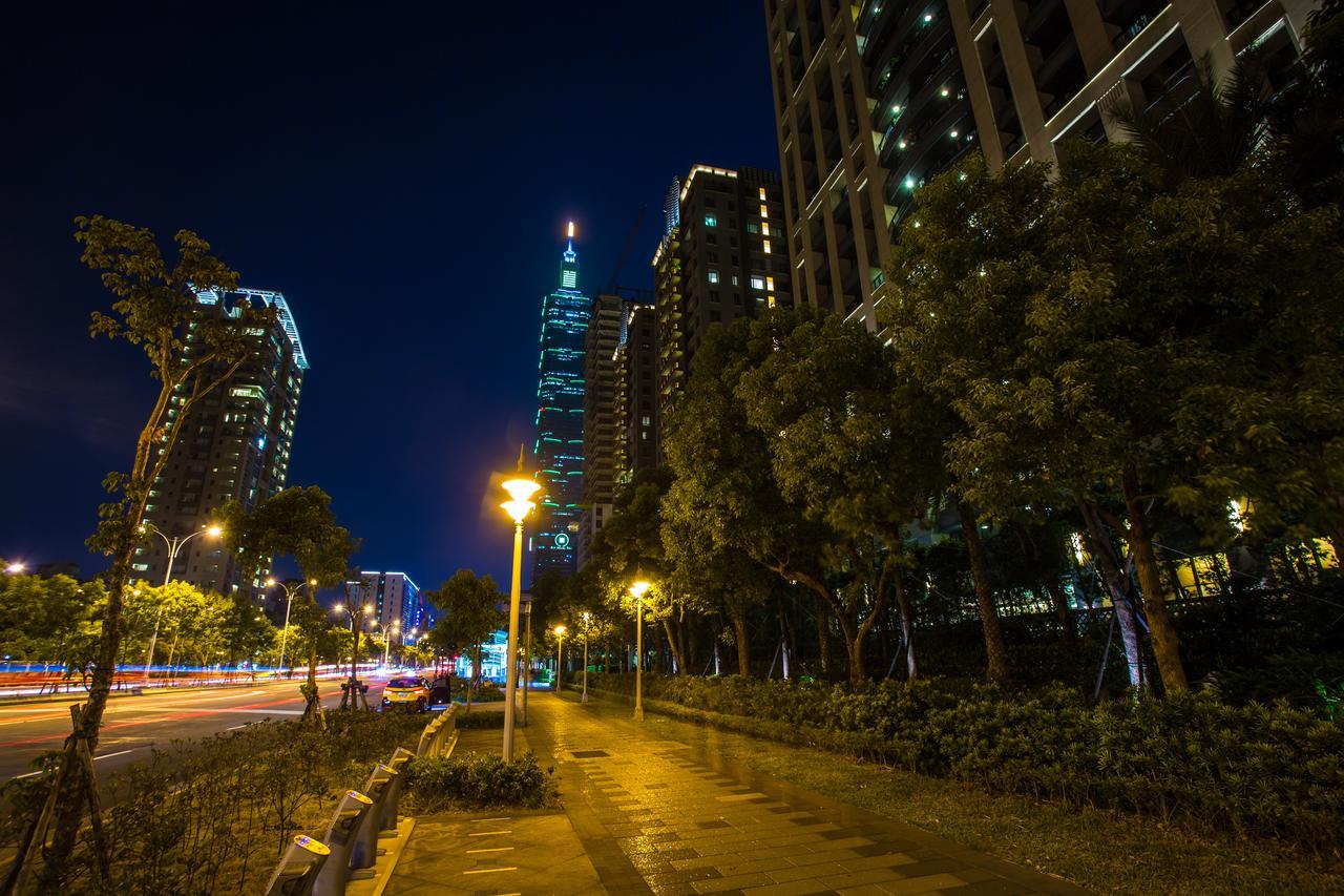 Place‧X Hotel Taipei Bagian luar foto