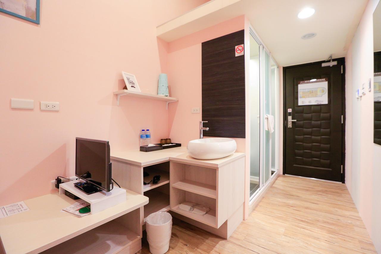 Place‧X Hotel Taipei Bagian luar foto