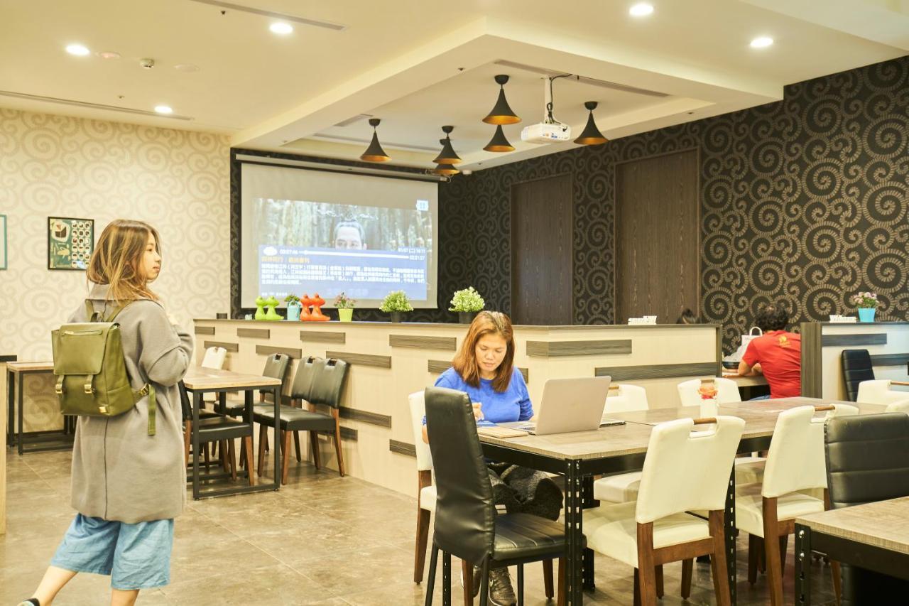 Place‧X Hotel Taipei Bagian luar foto