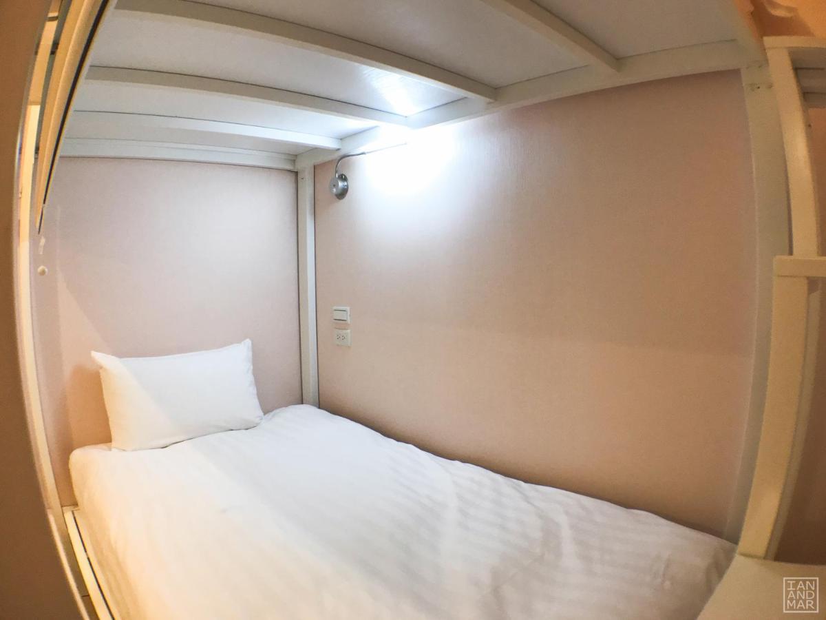 Place‧X Hotel Taipei Bagian luar foto